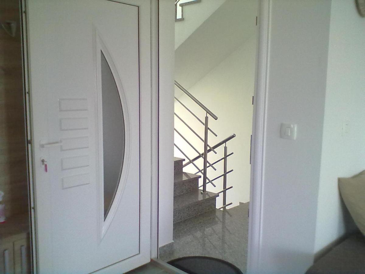 Apartman Mihalj Zadar-Rtina Miletici ภายนอก รูปภาพ